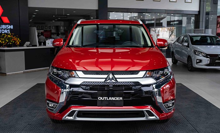 Mitsubishi Outlander - Nội thất và tiện ích nổi bật