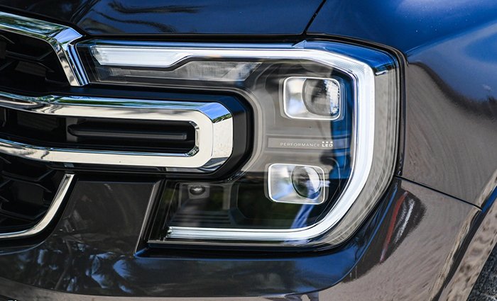Ford Everest - Động cơ và vận hành
